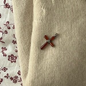 Sterling silver cross pendant with carnelian